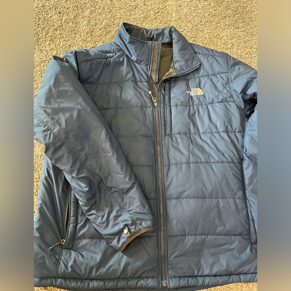 Men’s Northface puffer jacket. Navy blue. Lightweight